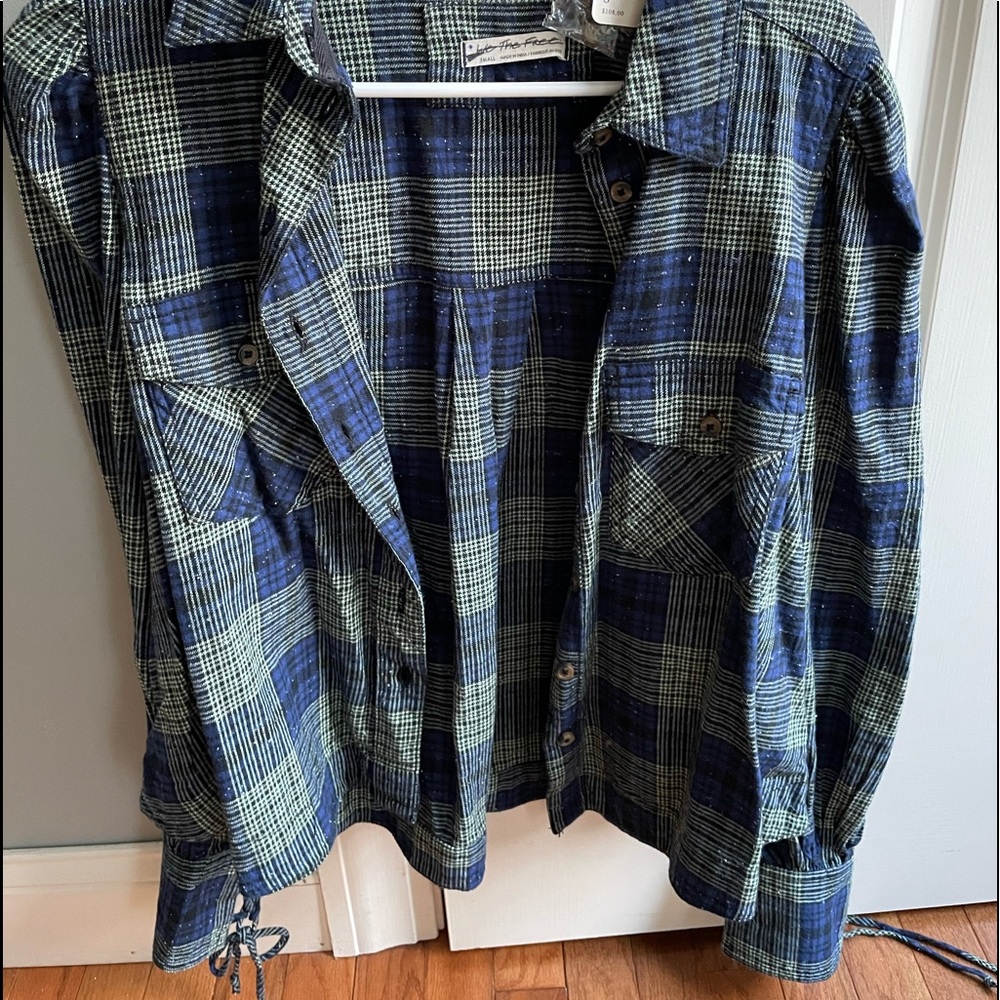 Free people cropped balloon tied sleeve flannel